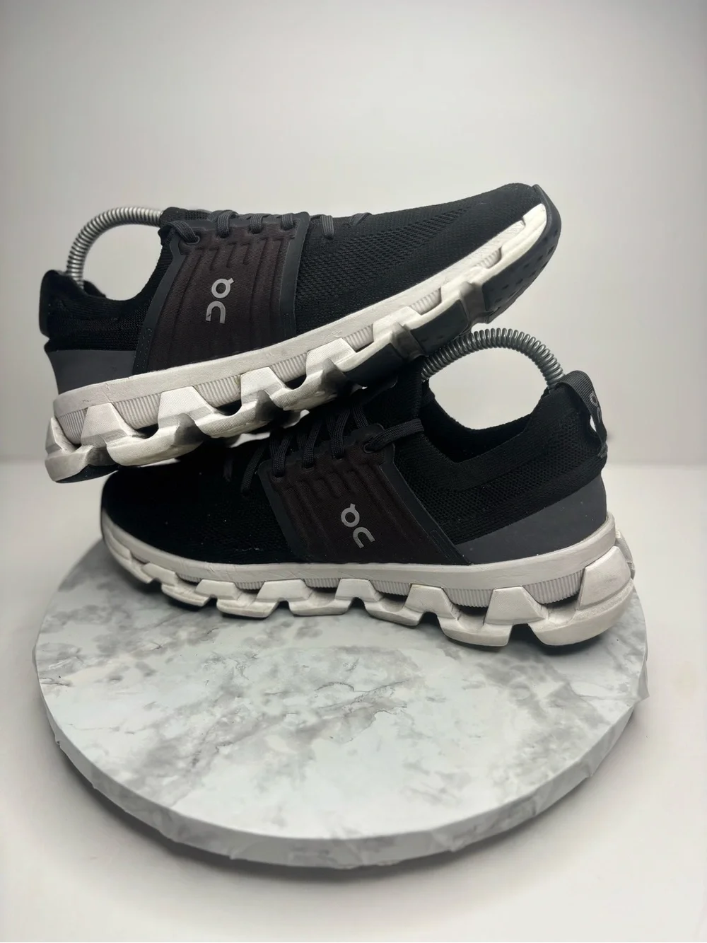 Size 8 - ON Cloudswift 3 All Black W